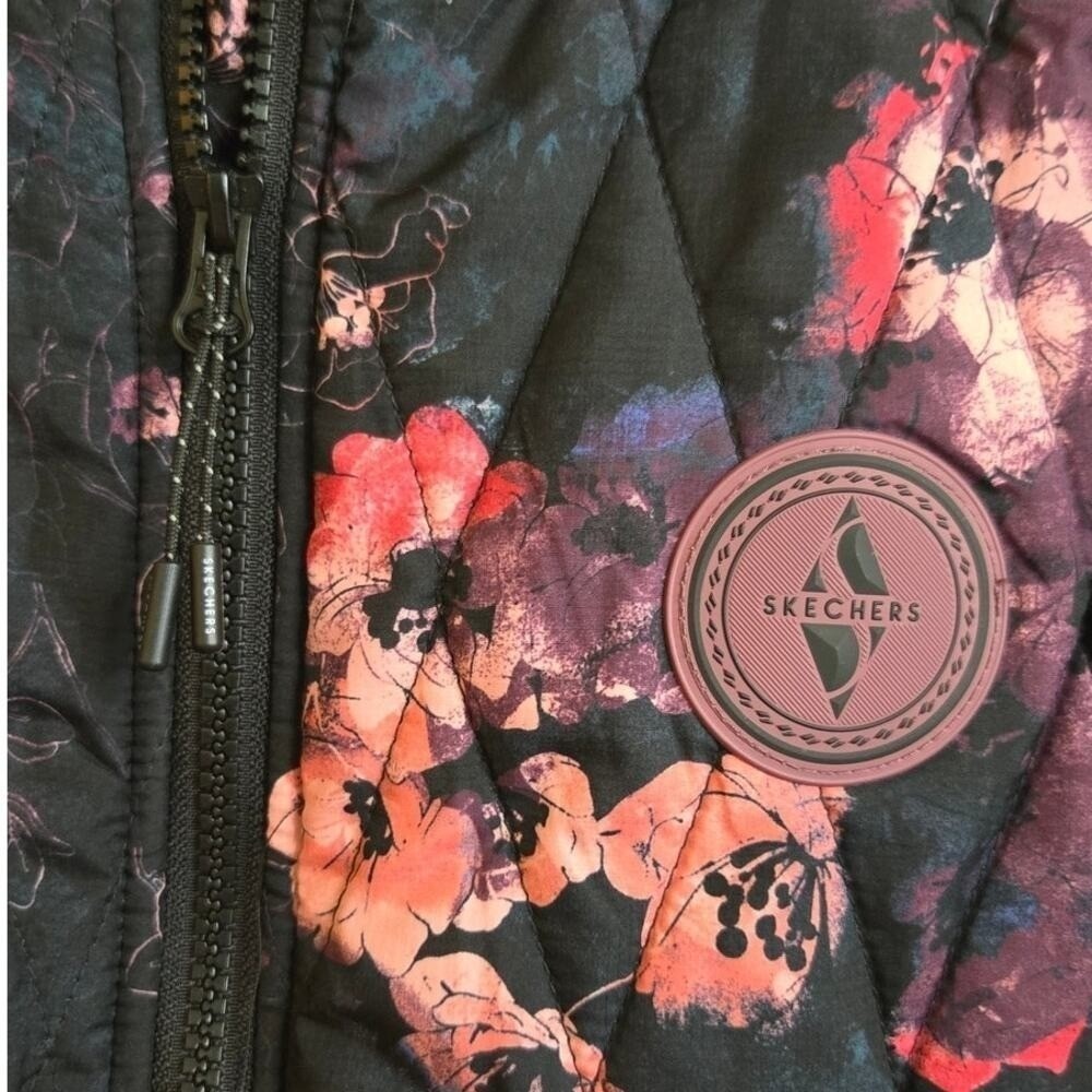 Skechers Women's Floral Print Vest Black Pink Sleeveless Zip Size Small - Picture 2 of 8